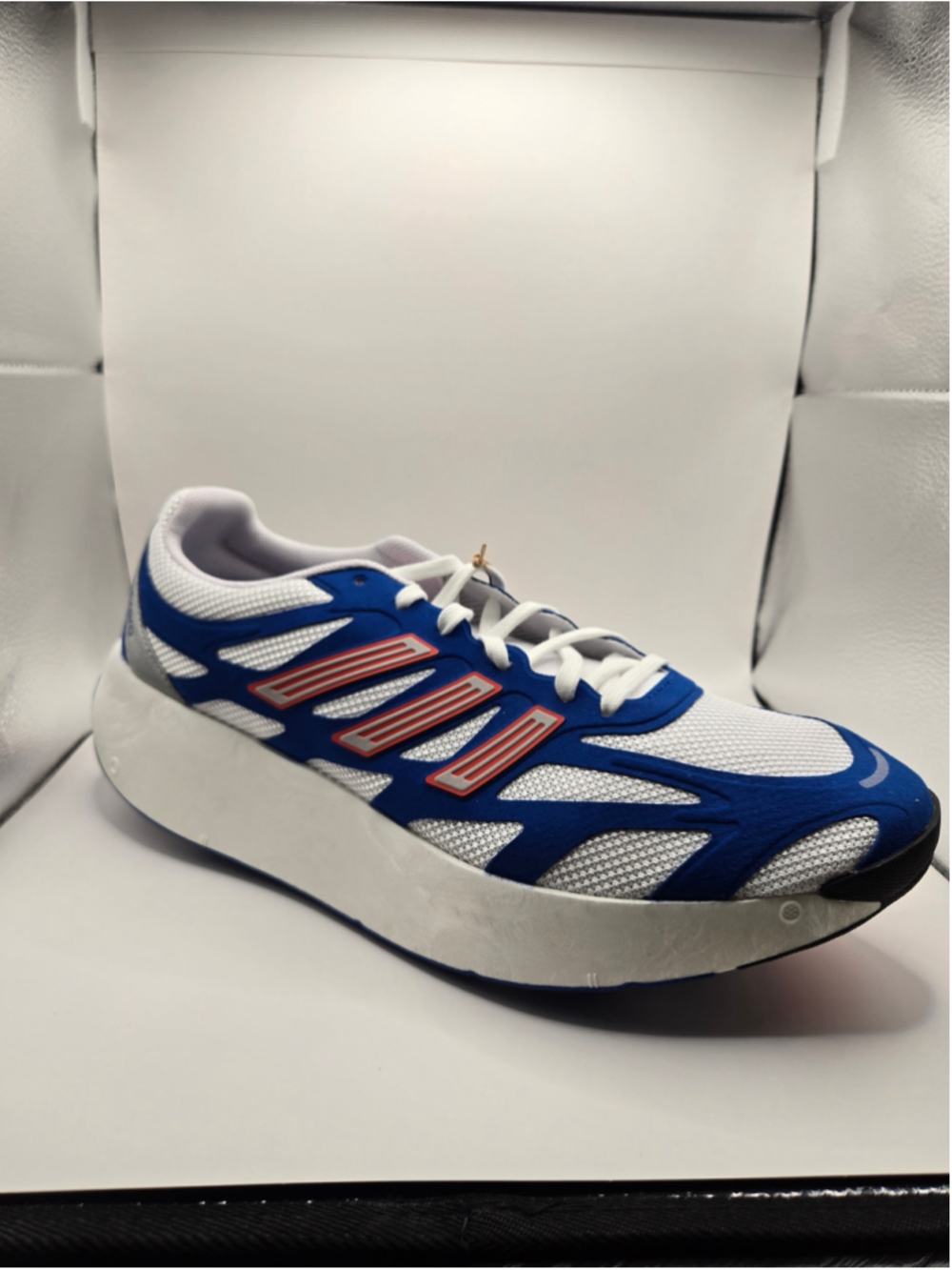 Men's Adidas Adizero Aruku Sneakers White Blue Size 13.5